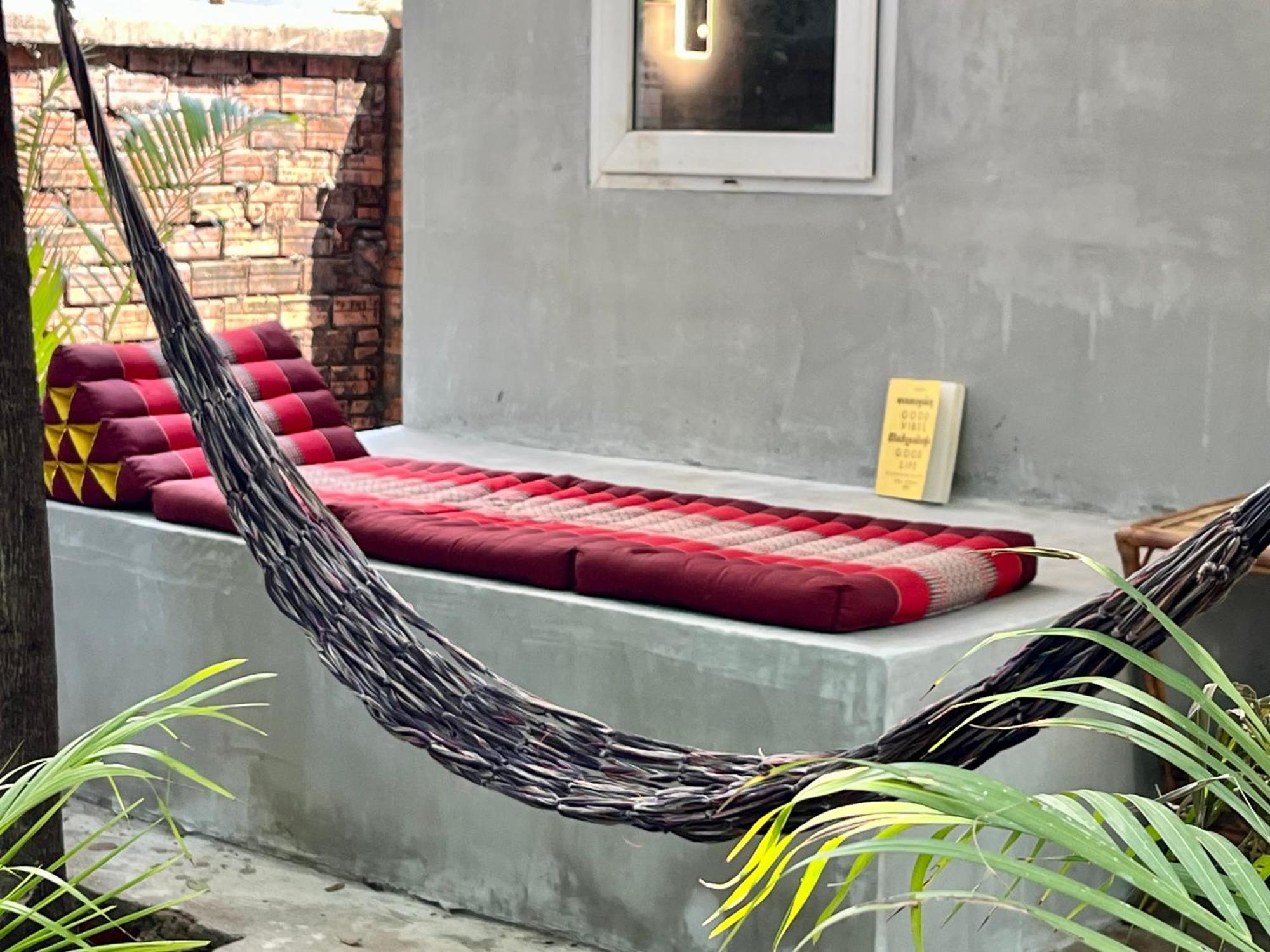 Banyan Tree Hostel Kampot Exterior photo